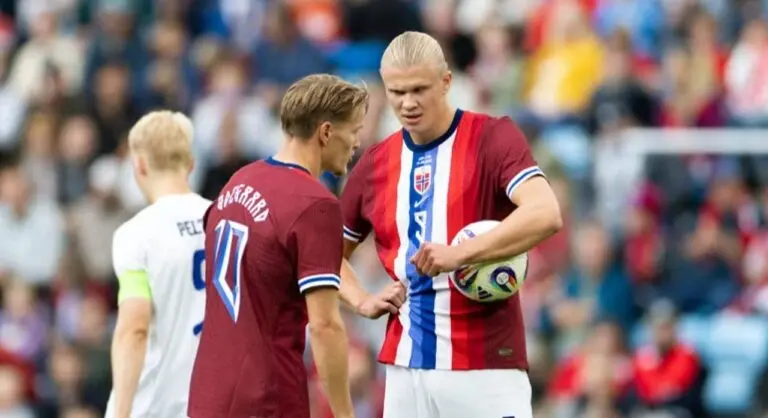 Erling Haaland e Odegaard - Divulgação/FIFA