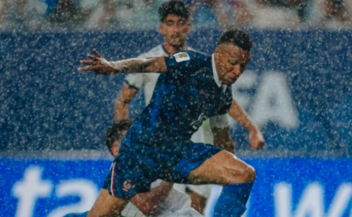 França x Iraque tem jogo interrompido por tempestade - X/@equipedefrance