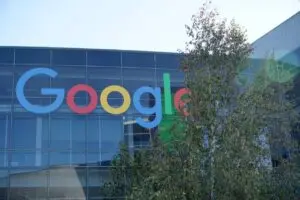 El ícono de League of Legends, Faker, recibe un tributo exclusivo de Google con un huevo de Pascua