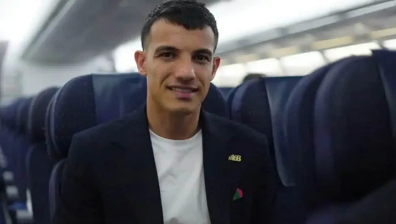 لاعب المنتخب الإيراني - @teammmellifootball
