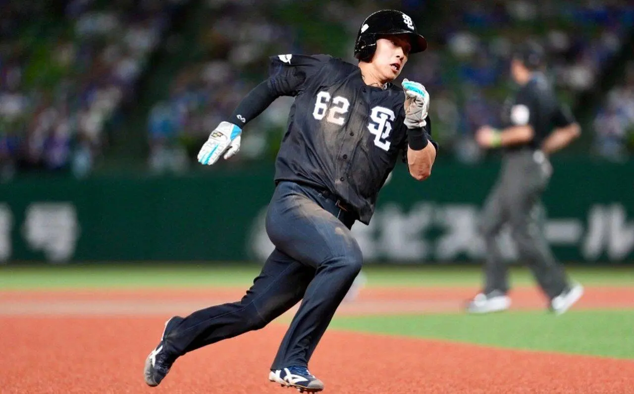 Jogador do Seibu Lions - X/@lions_official