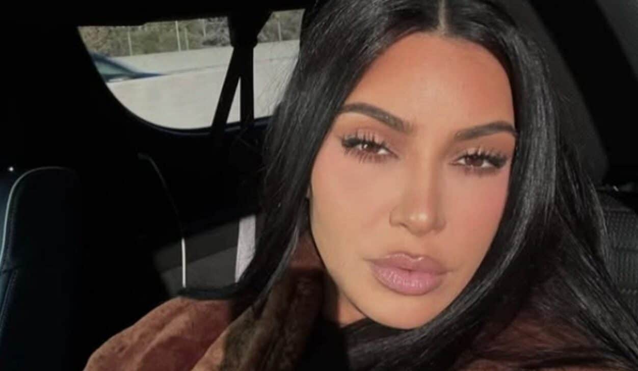 Kim Kardashian - @kimkardashia