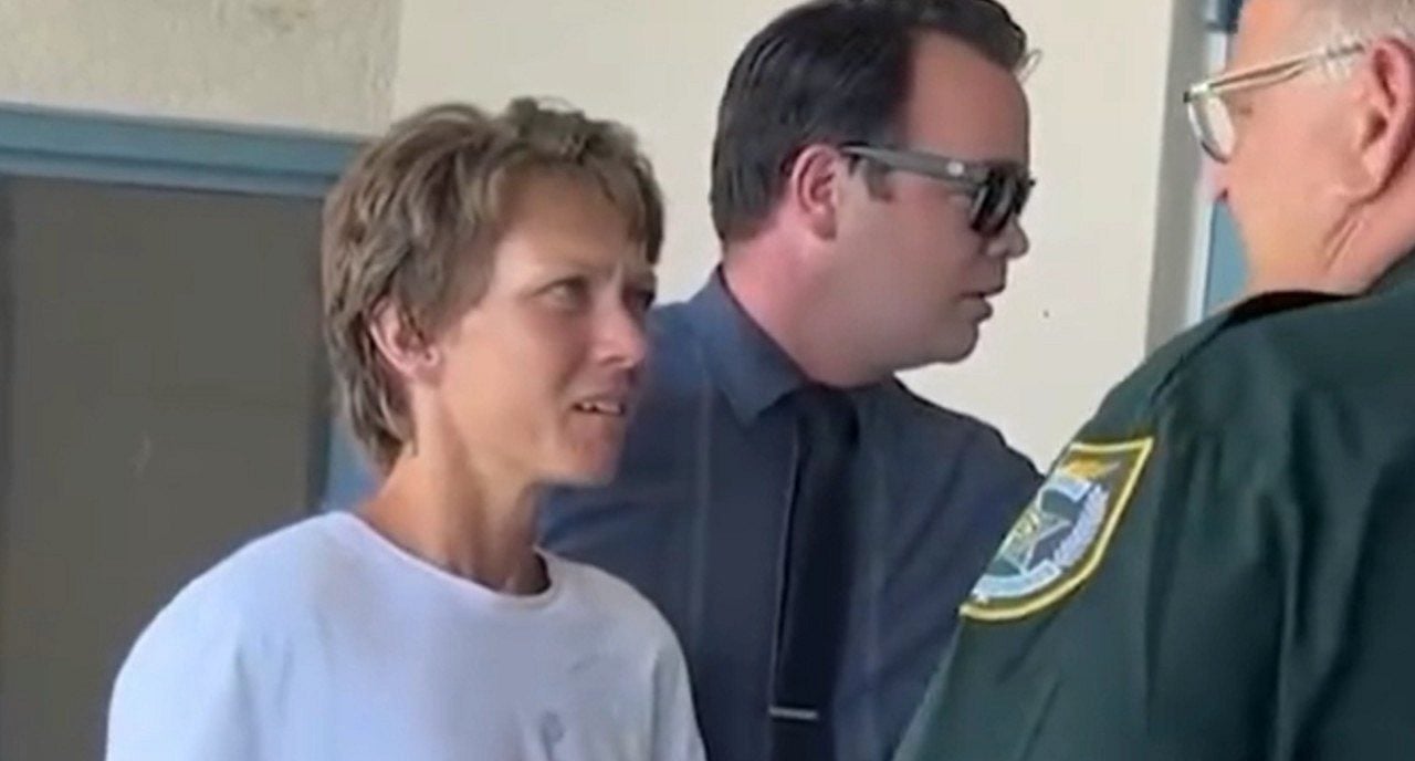 Linda Cutler é acusada de homicídio após ataque fatal de seus cães a Jodi Cowan - Reprodução/Brevard County Sheriff