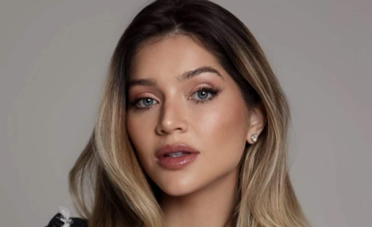 Lyandra Costa - @lyandramotacosta