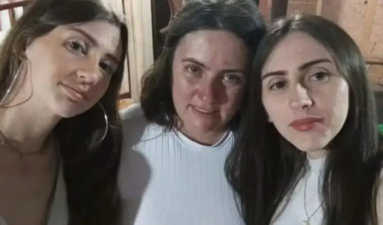 Mãe e filhas morrem em acidente