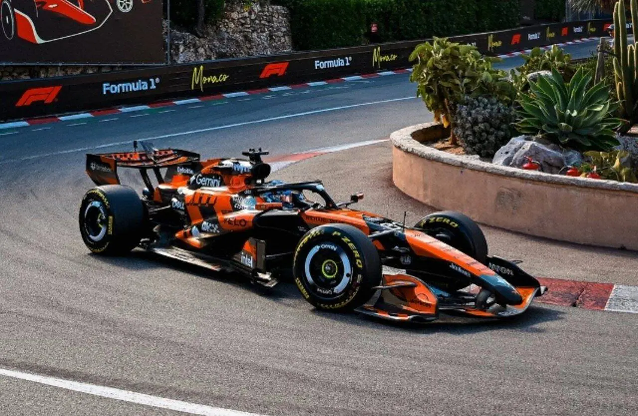 McLaren F1 - X.com/ F1