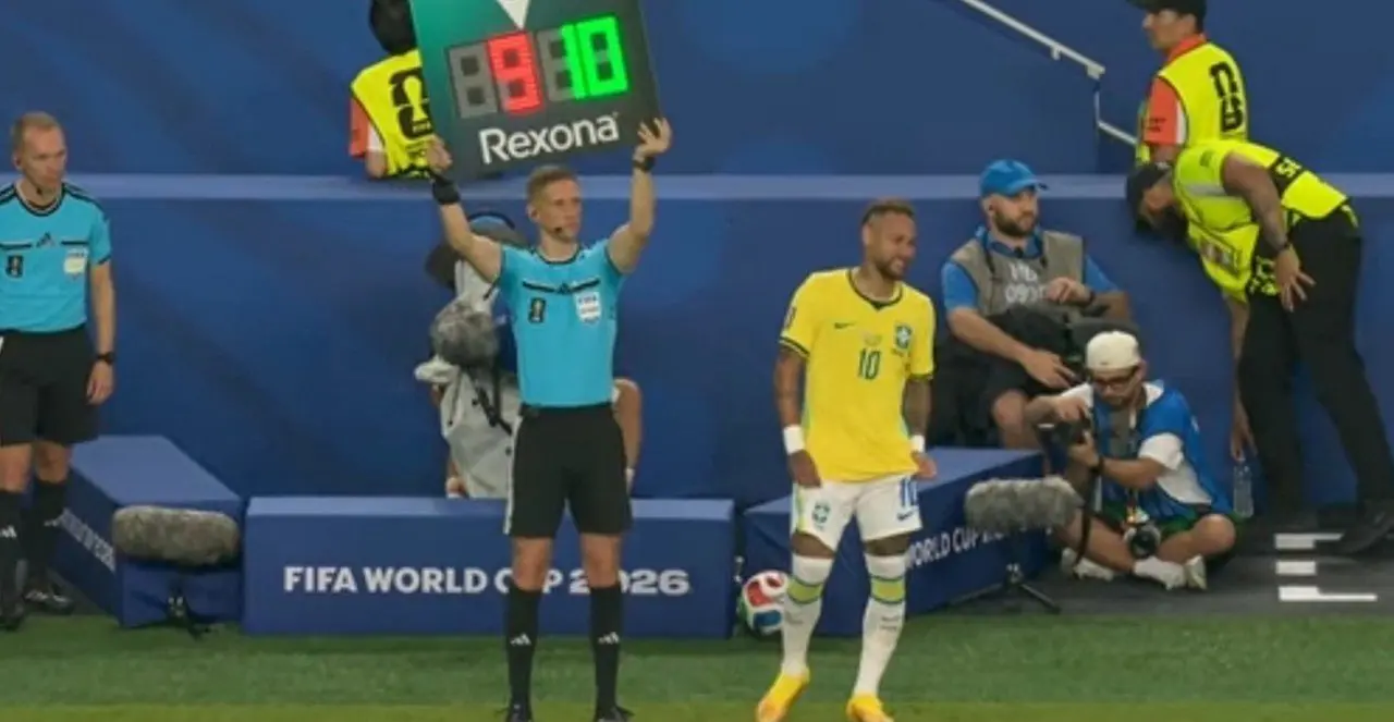 Neymar entra em campo - CazéTV