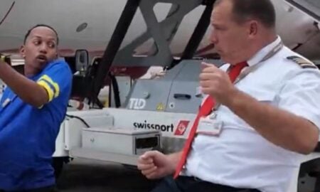 Piloto desce do avião e dança com elenco de Curaçao - Reprodução/Redes Sociais