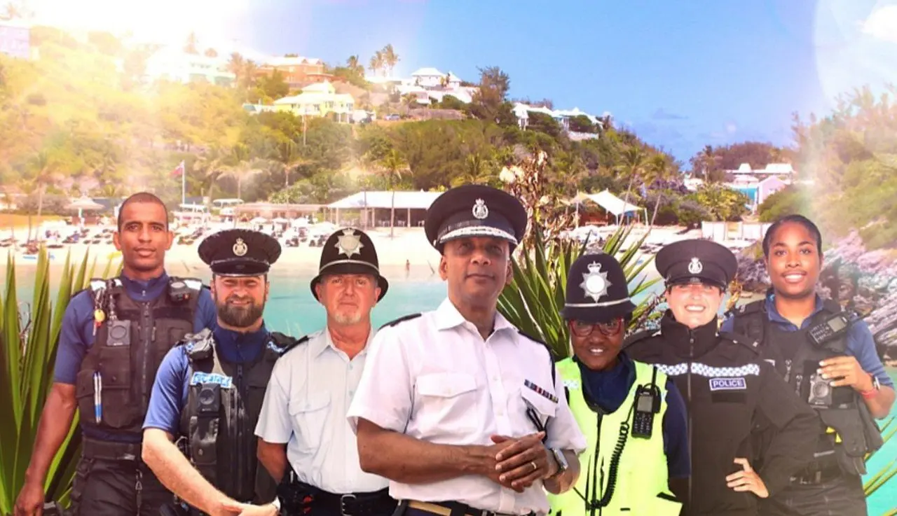 Policing Paradise - Divulgação