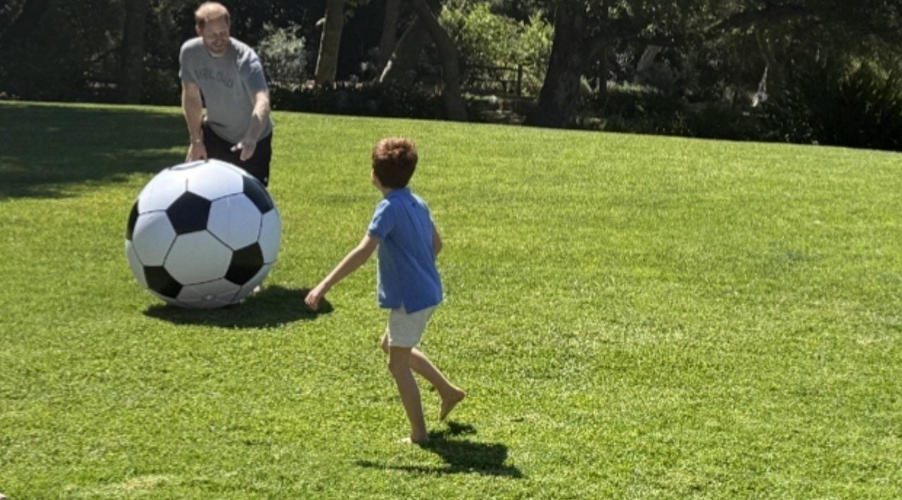 Príncipe Harry e seu filho - @Meghan