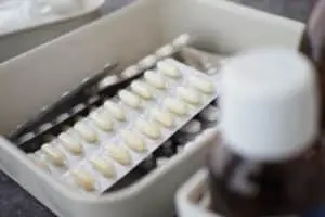 FDA retira do mercado 11 mil frascos de clortalidona por ineficácia potencial no controle da pressão arterial