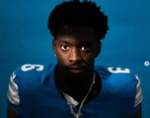 Jogador da NFL Terrion Arnold é detido sob acusação de orquestrar sequestro e roubo, podendo pegar prisão perpétua