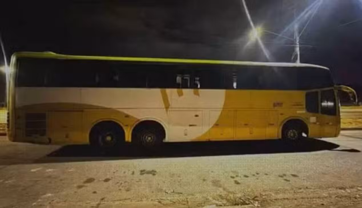 Torcedor do Cruzeiro, de 20 anos, morre ao cair de ônibus após jogo - Reprodução/Rede Sociasi