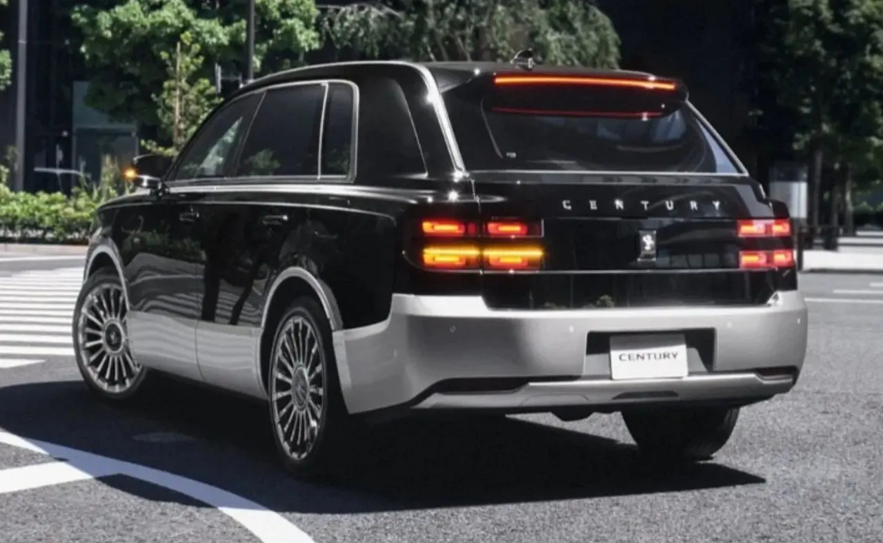 Rear of the Toyota Century &ndash; Disclosure