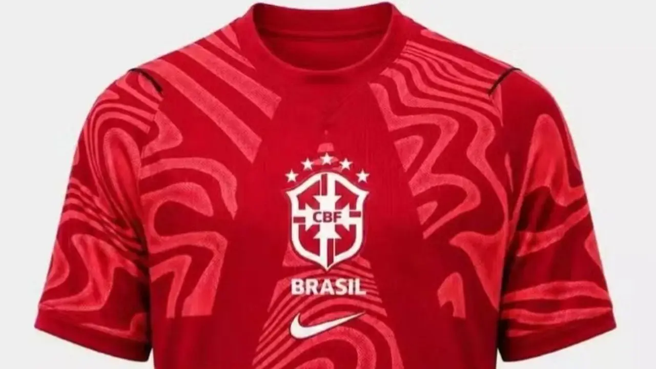 Uniforme vermelho Brasil - Foto: Reprodução / Fifa