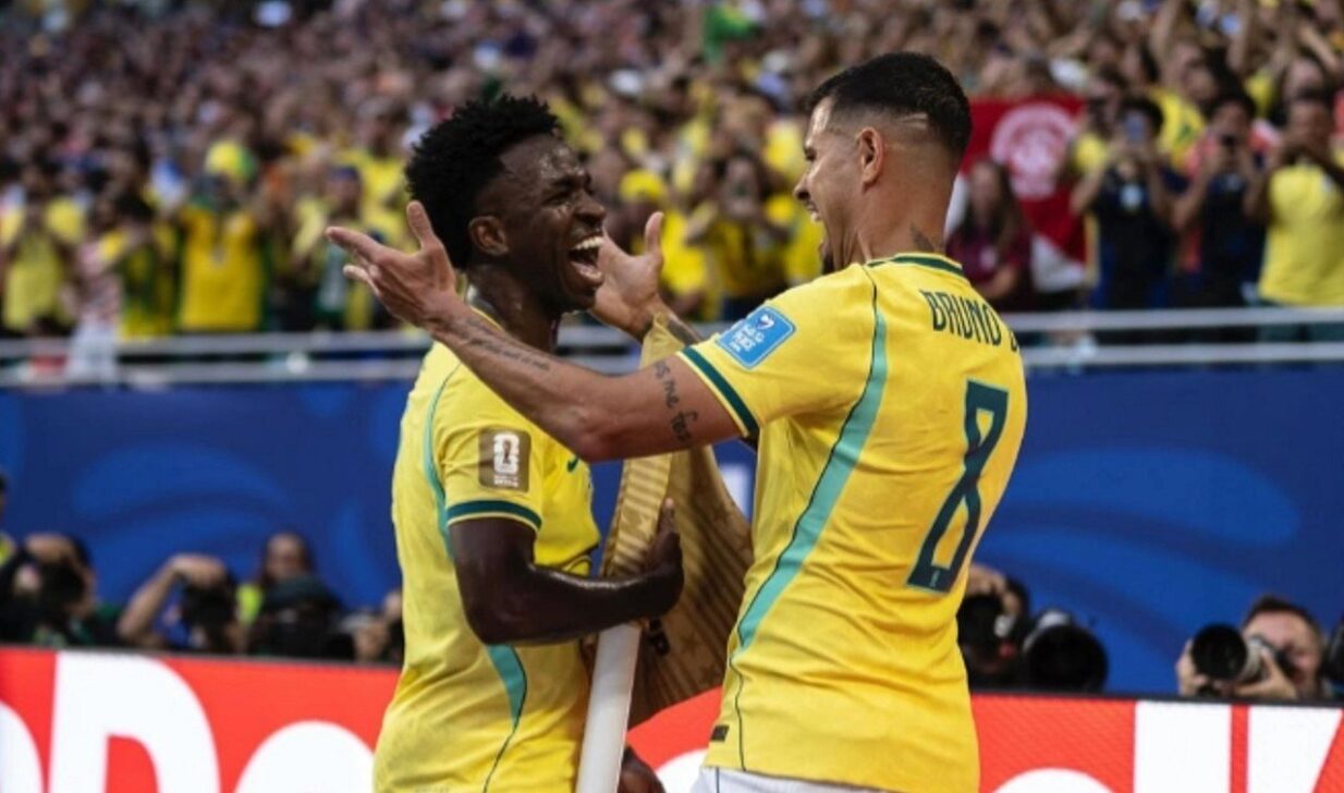 Vini Jr e Bruno Guimaraes - @brunoguimaraes