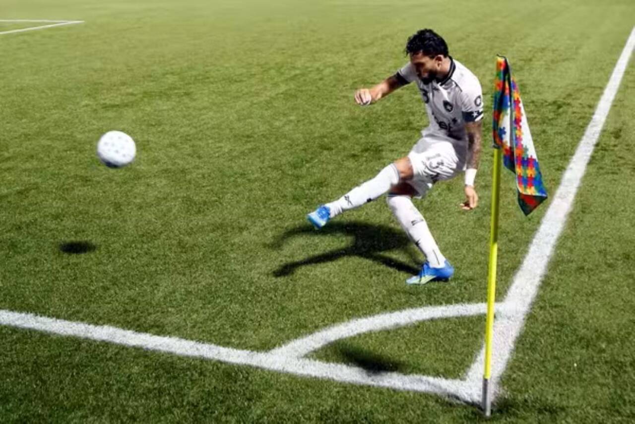 Alex Telles