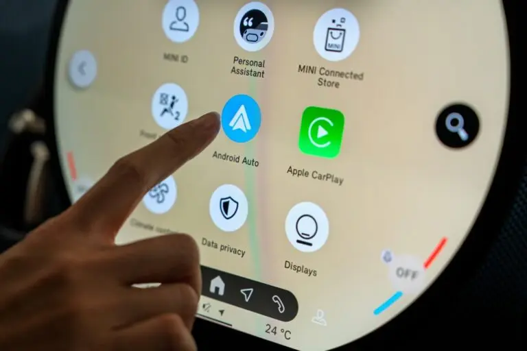 Android Auto e ícones do Apple CarPlay