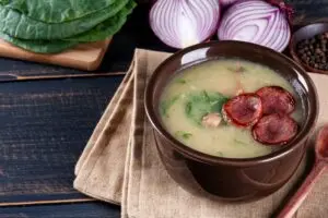 Comidas para o frio: receitas fáceis de sopas, caldos e pratos que aquecem no inverno