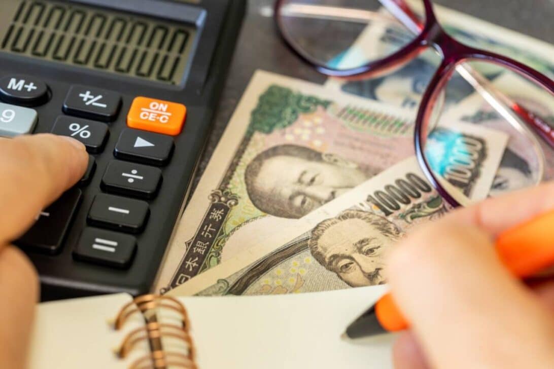 Dinheiro Japão, ienes, calculadora, impostos