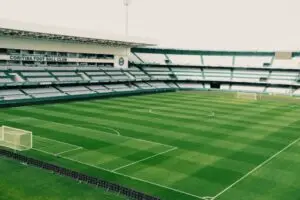 Coritiba x Cruzeiro: onde assistir ao vivo, horário e escalações no Brasileirão