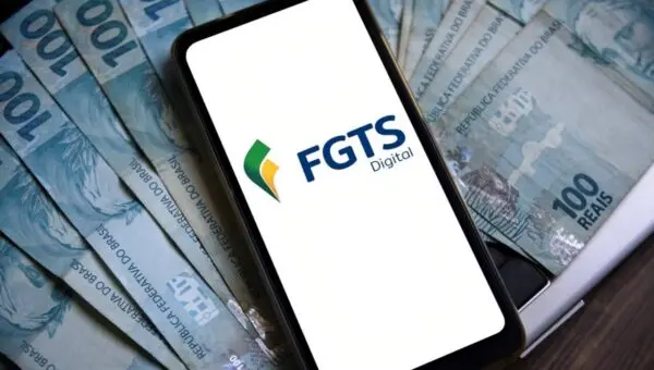 FGTS, dinheiro, real, notas de 100 reais