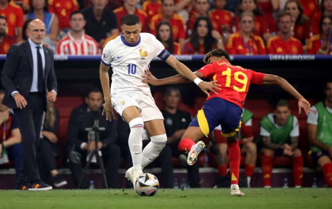 Kylian Mbappé da França e Lamine Yamal da Espanha