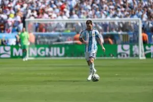 Messi quebra o silêncio após derrota da Argentina na Copa: ‘Difícil dar valor’