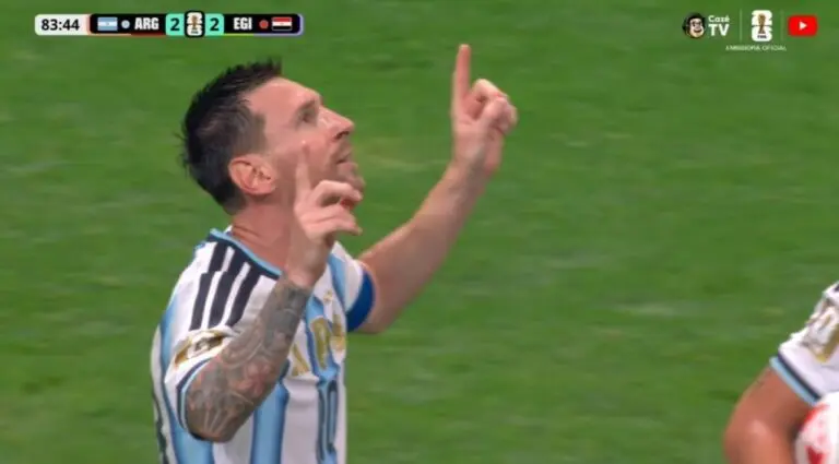 Messi empata para Argentina com golaço