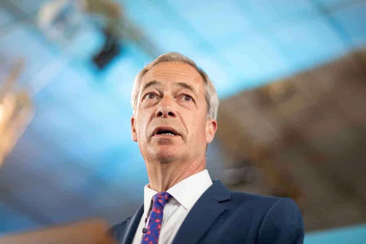 Britiske vælgere foretrækker grev Binface frem for Farage i Clacton, viser meningsmåling