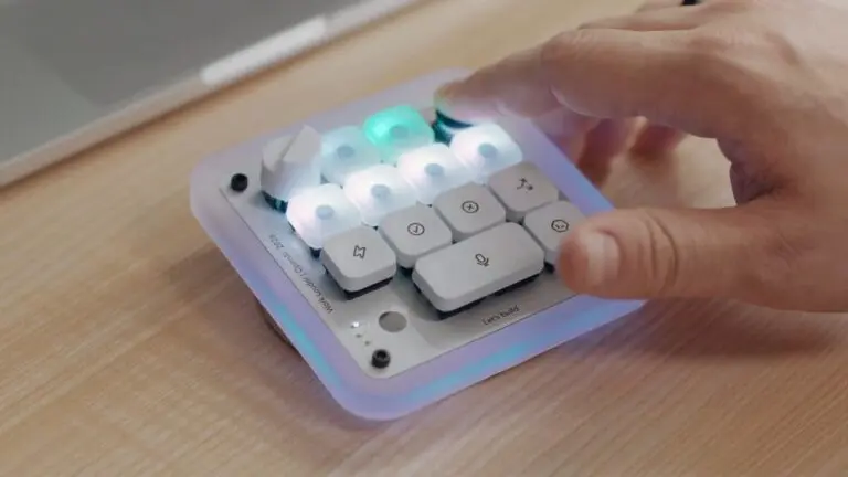 OpenAI teclado hardware