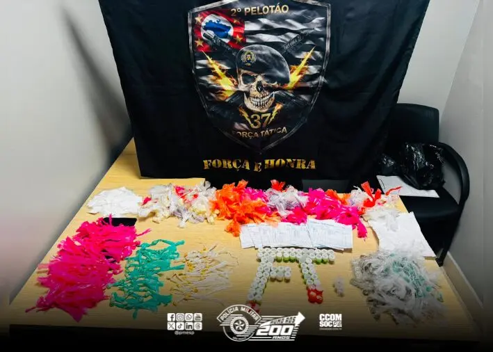 Ação da Polícia Militar no Capão Redondo apreende mais de 1,2 mil porções de drogas e prende suspeito por tráfico