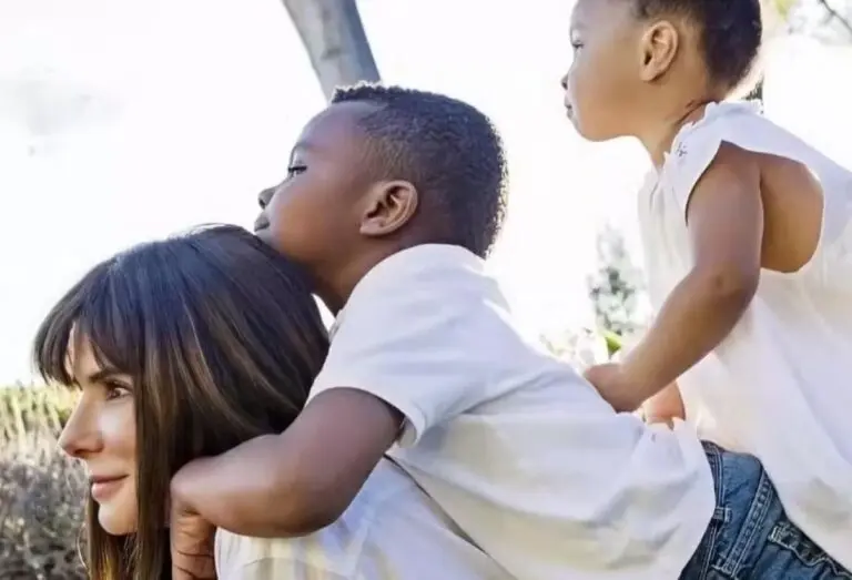 Sandra Bullock e os filhos