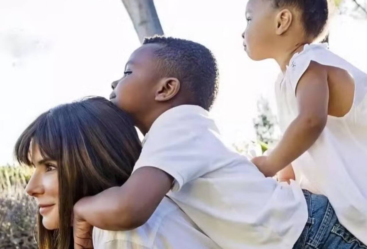 Sandra Bullock e os filhos