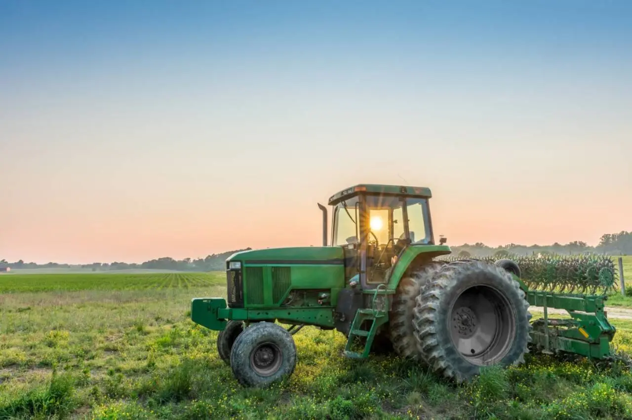 Tractor