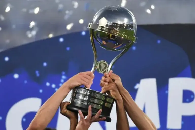 Troféu da Copa Sul-Americana