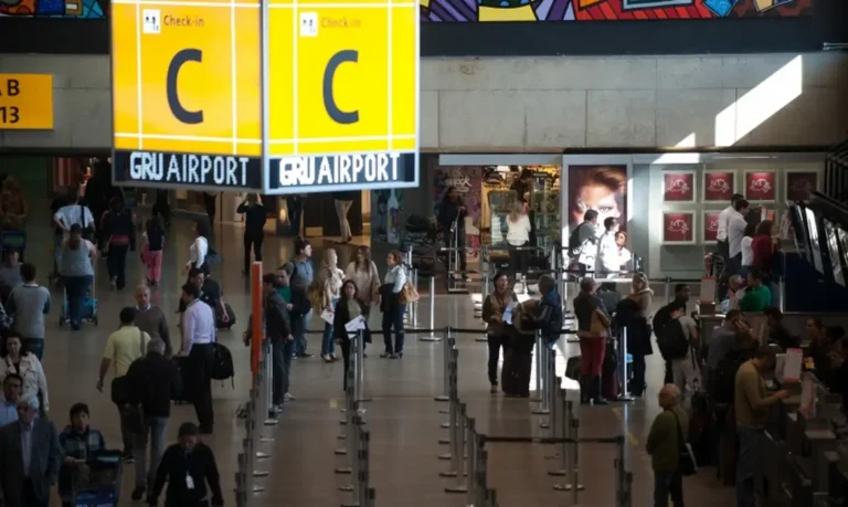 Saiba como declarar online os bens adquiridos em viagem e desembarcar sem burocracia