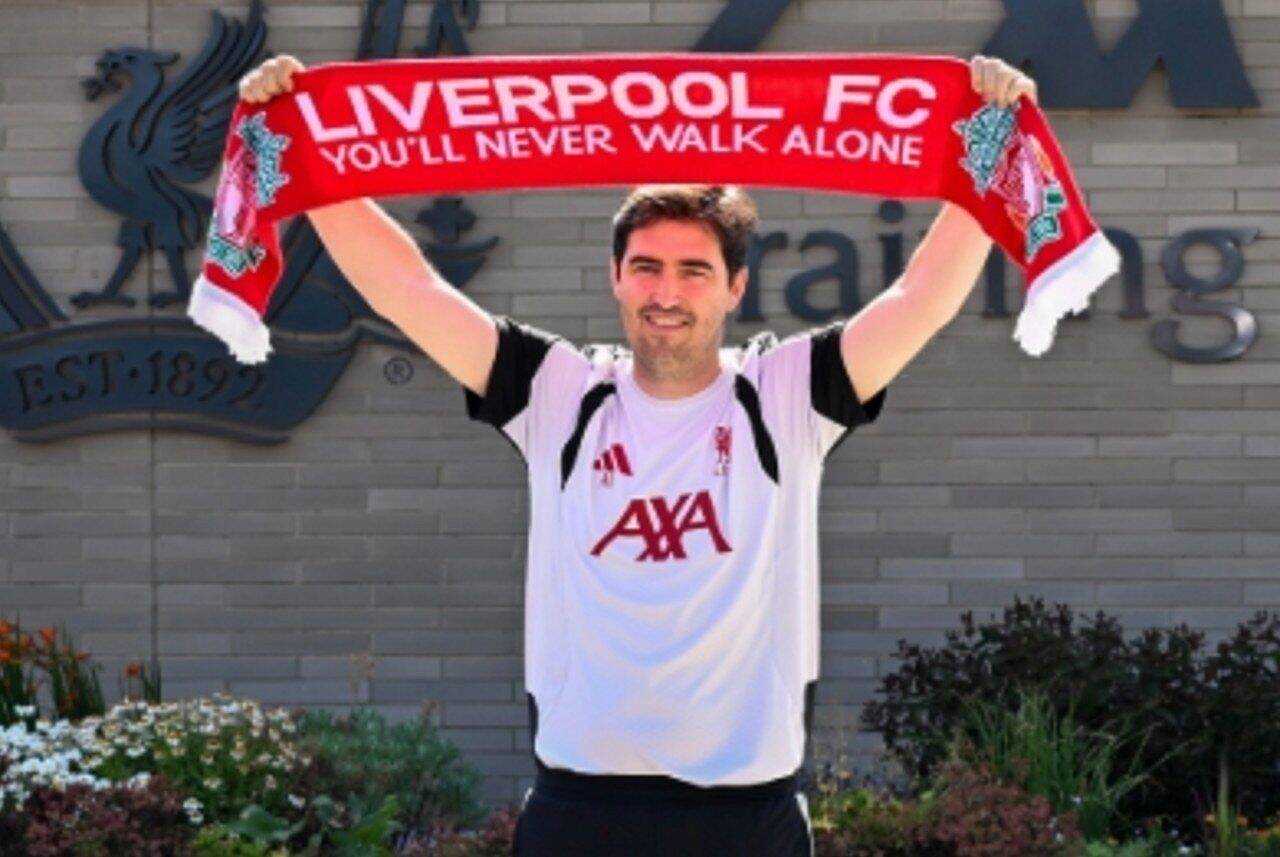 Andoni Iraola - X.com/ Liverpool