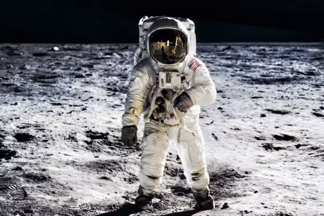 astronauta na Lua