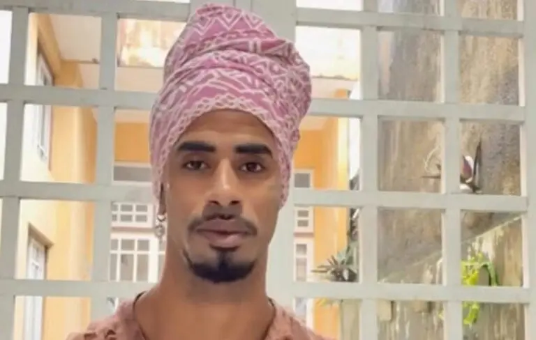 Cantor Afroito - Instagram