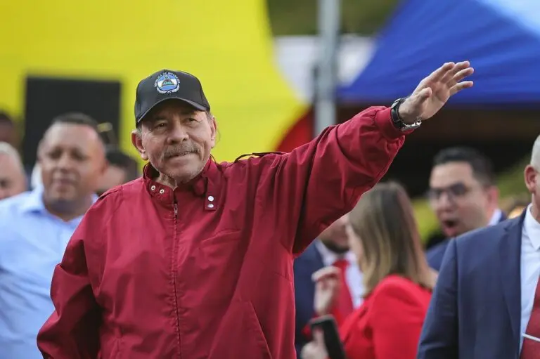 CARACAS, VENEZUELA - JANUARY 10: President of Nicaragua Daniel Ortega waves at Palacio Federal Legislativo on January 10, 2025 in Caracas, Venezuela - Photo by Jesus Vargas/Getty Images