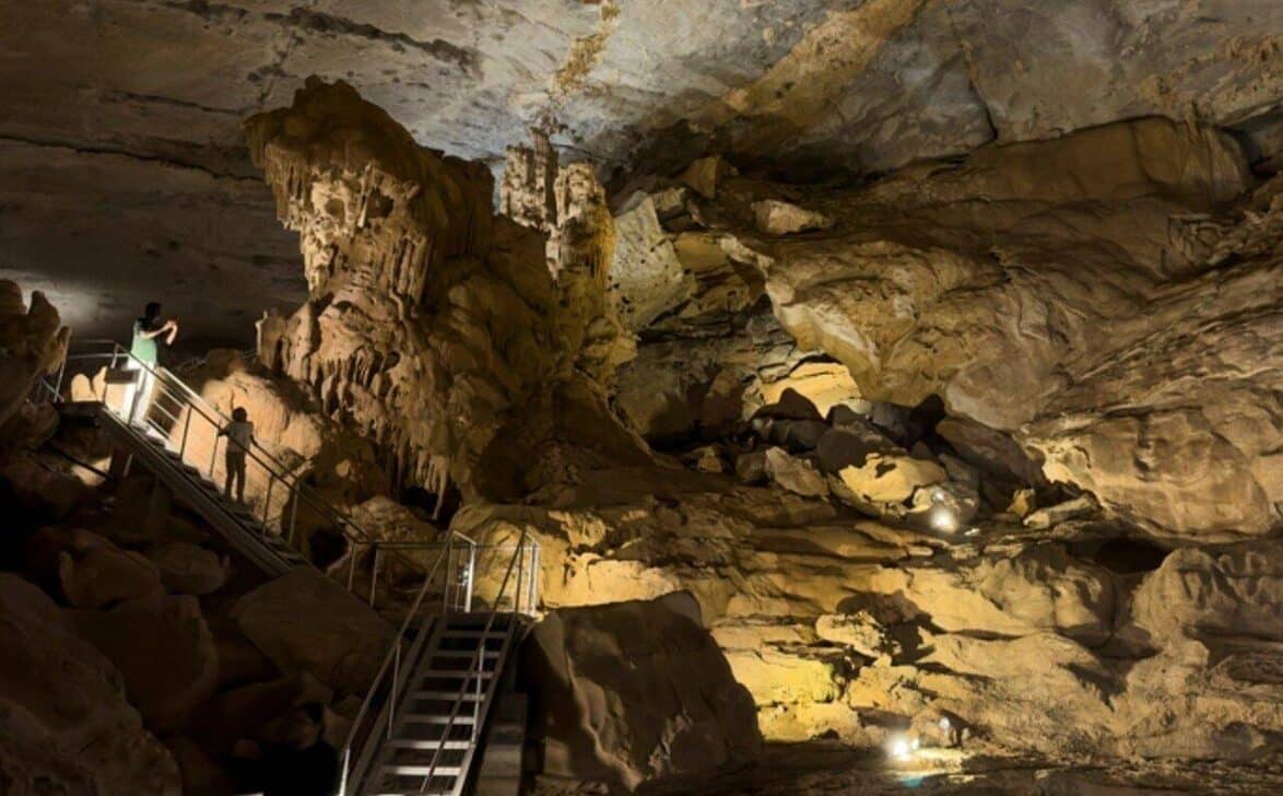Caverna