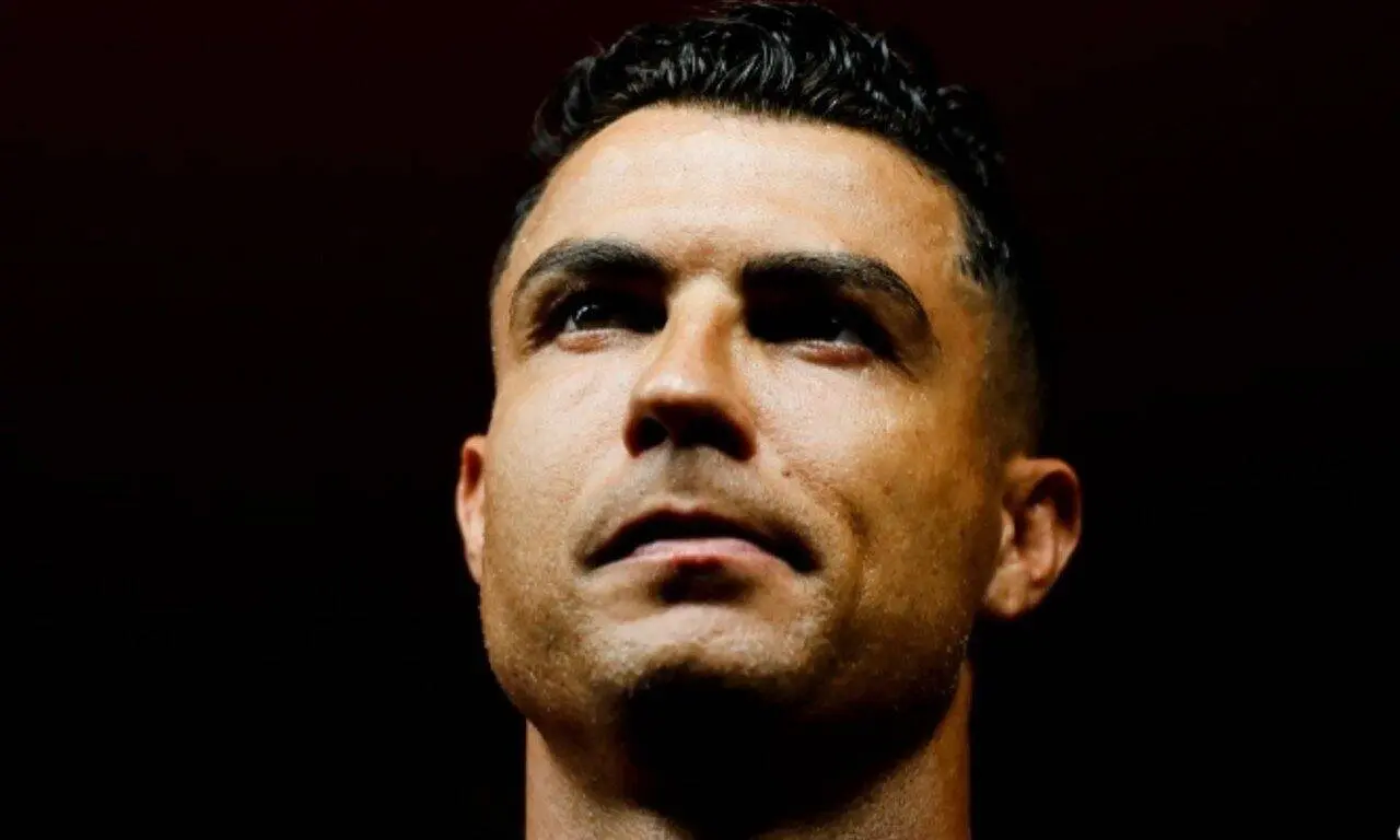Cristiano Ronaldo - @cristiano