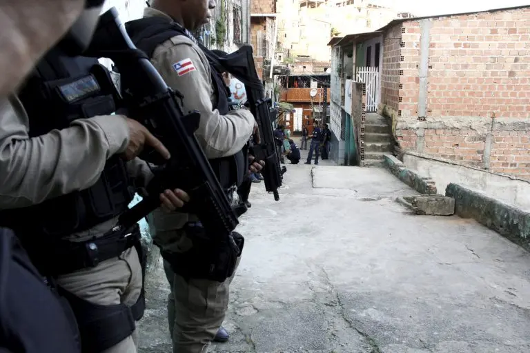 Câmara aprova endurecimento de penas para crimes sexuais, roubo e furto em grande pacote legislativo de 2026