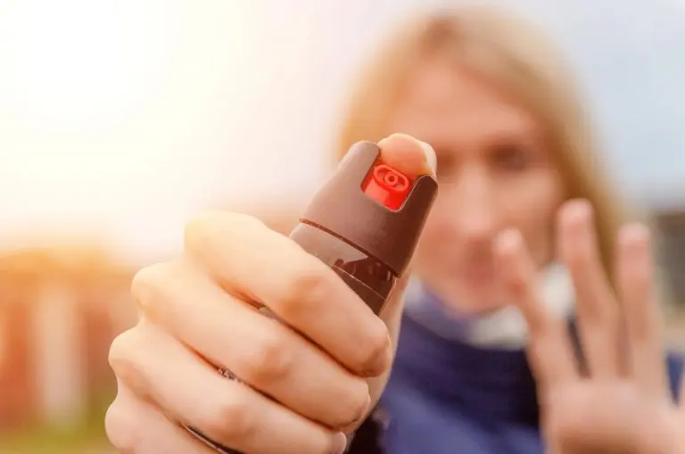 Spray de pimenta poderá ser vendido a mulheres com mais de 18 anos de idade - Foto: Depositphotos
