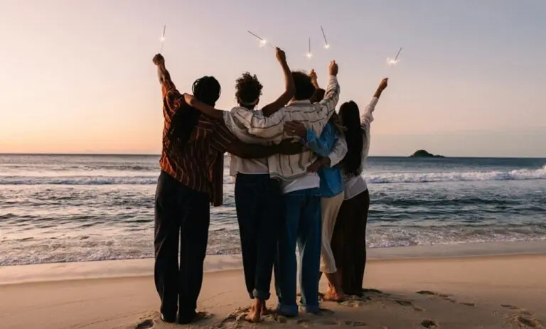 Dia do Amigo/ Amizade - JLco - Julia Amaral/Istock.com