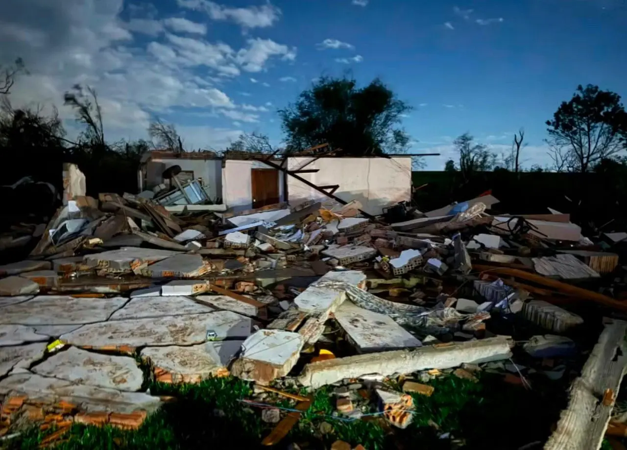 Estragos Tornado RS - Defesa Civil