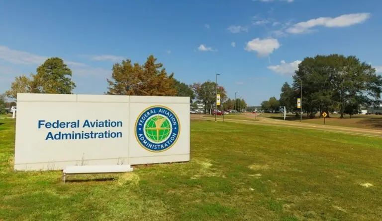Federal Aviation Administration - CRobertson/ Istockphoto.com