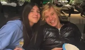 Vittorio, hijo de Adriane Galisteu, muestra por primera vez a su novia en un evento familiar
