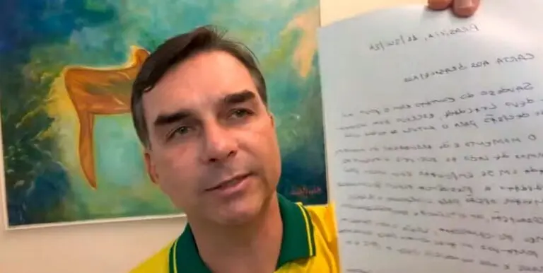 Flávio Bolsonaro - Internet